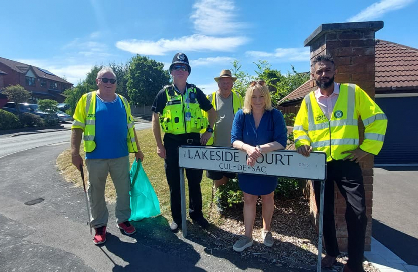 Suzanne Webb MP on a Street Watch in Amblecote with Police Sergeant Norgrove and Councillors Kamran Razzaq, Paul Bradley, and Pete Lee