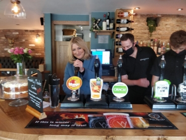 Suzanne at the Pub 