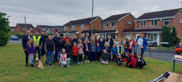 Suzanne Webb MP at the Brompton Park Litter Pick