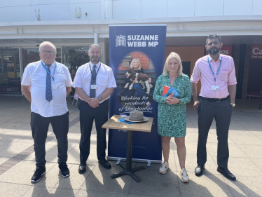 Suzanne with the Amblecote Councillors